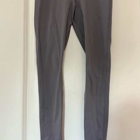 Fabletics Women’s Trinity Motion365® High-Waisted Leggings - Picture 9 of 11